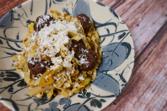 Pasta with meatballs and pecorino